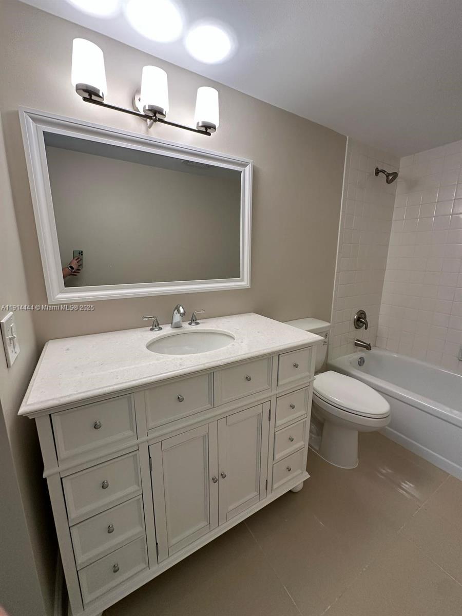 5530 Nw 44th St 308c Property Photo 14