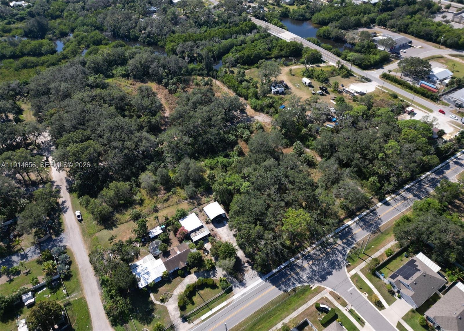 301 E Shell Point Road Property Photo 16