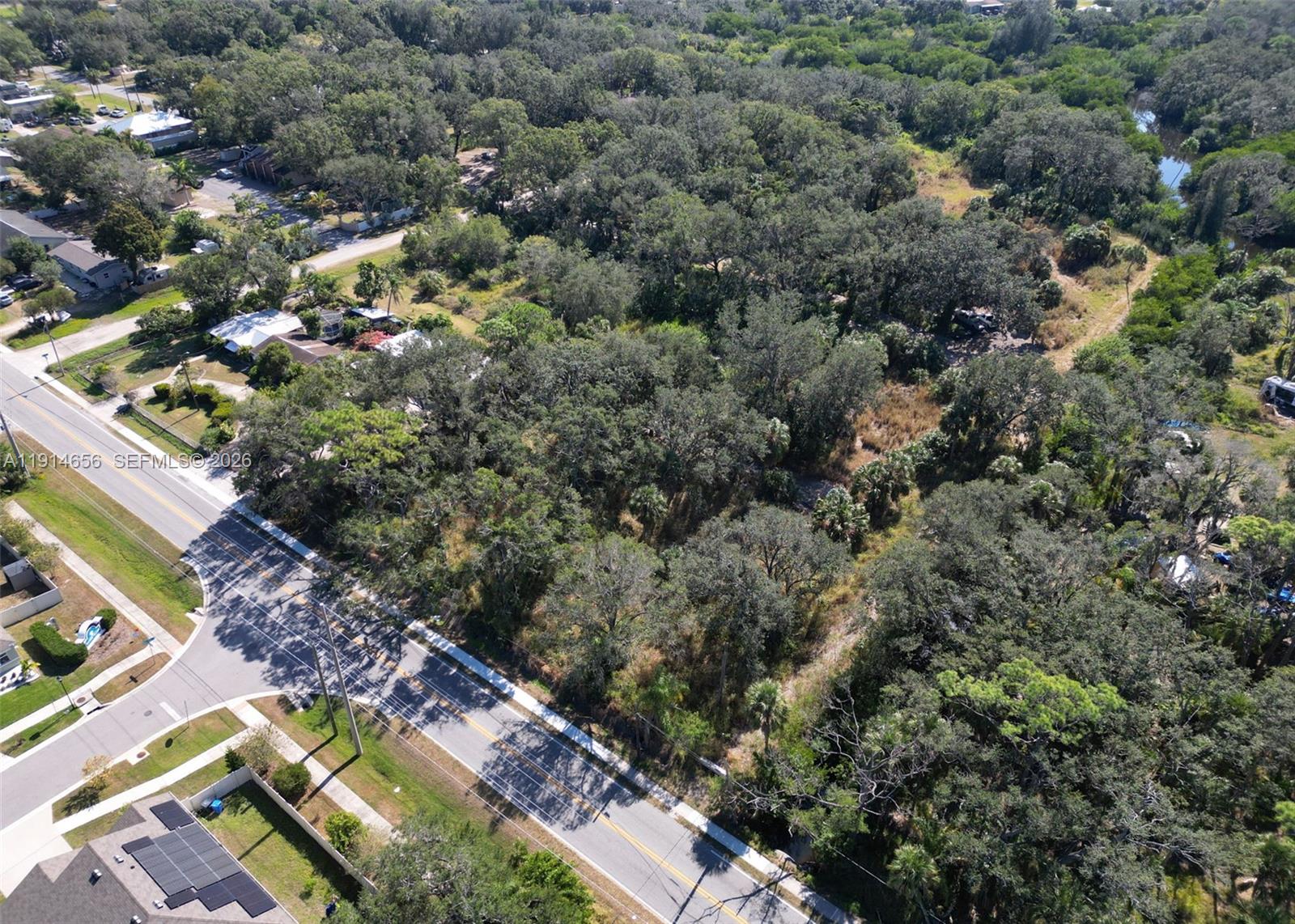 301 E Shell Point Road Property Photo 24