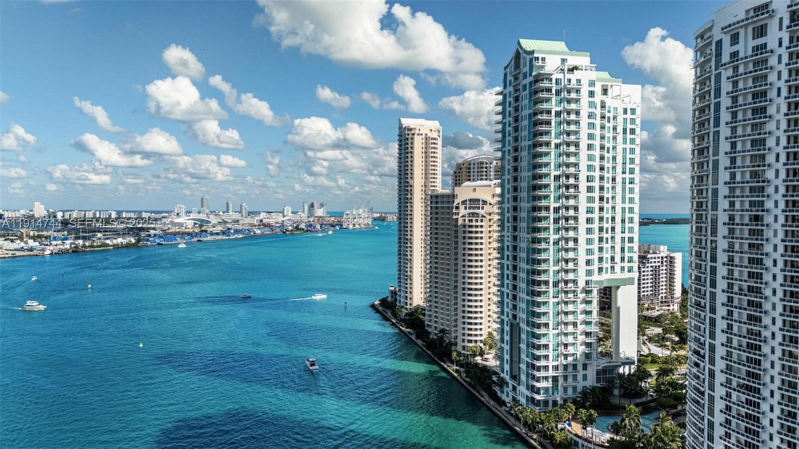 900 Brickell Key Blvd 1403 Property Photo 3