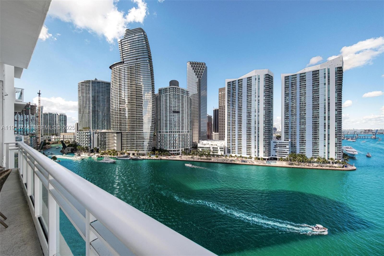 900 Brickell Key Blvd 1403 Property Photo 5