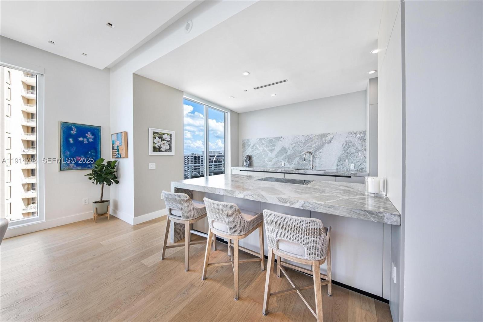 900 Brickell Key Blvd 1403 Property Photo 11
