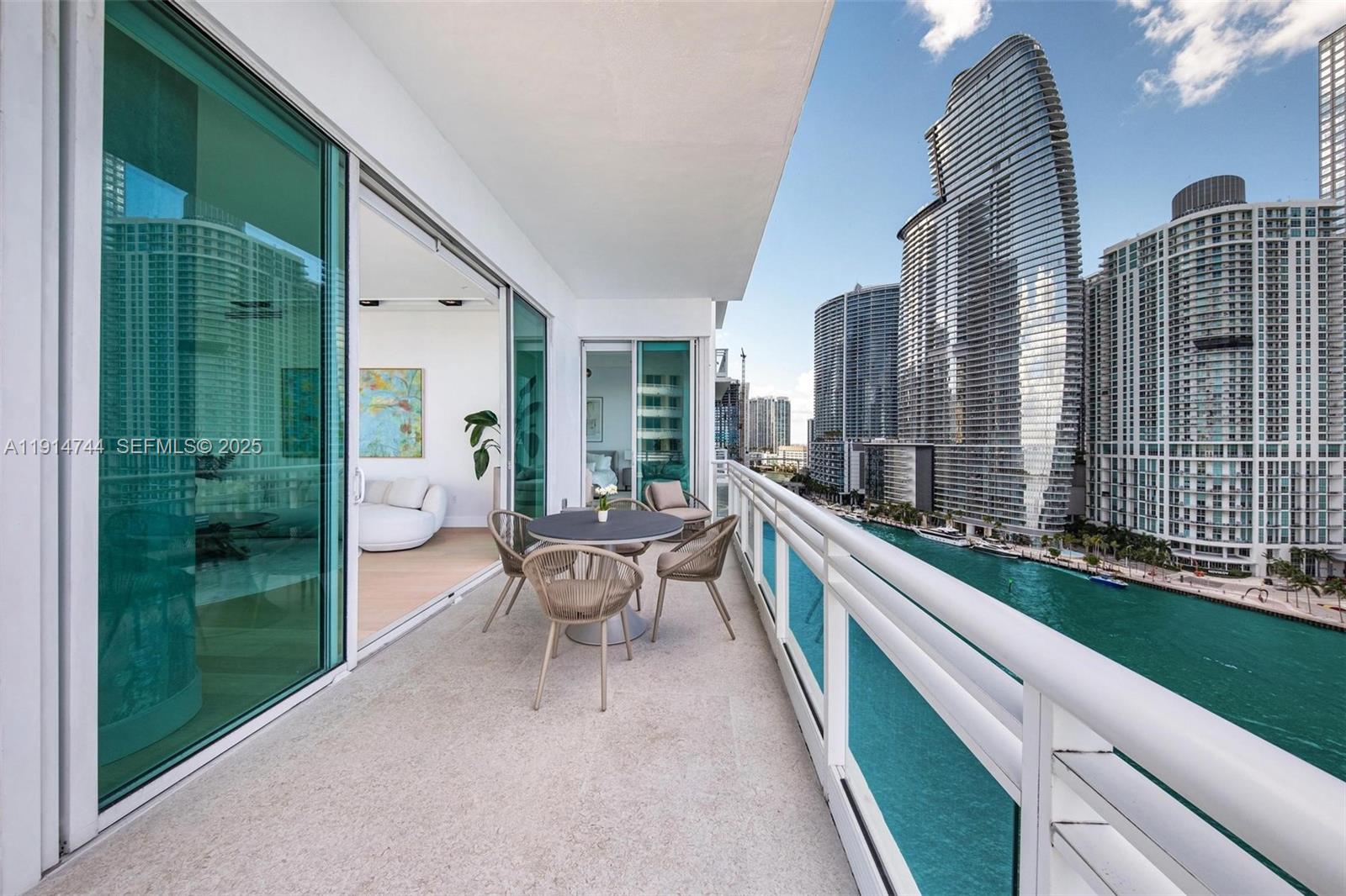 900 Brickell Key Blvd 1403 Property Photo 18