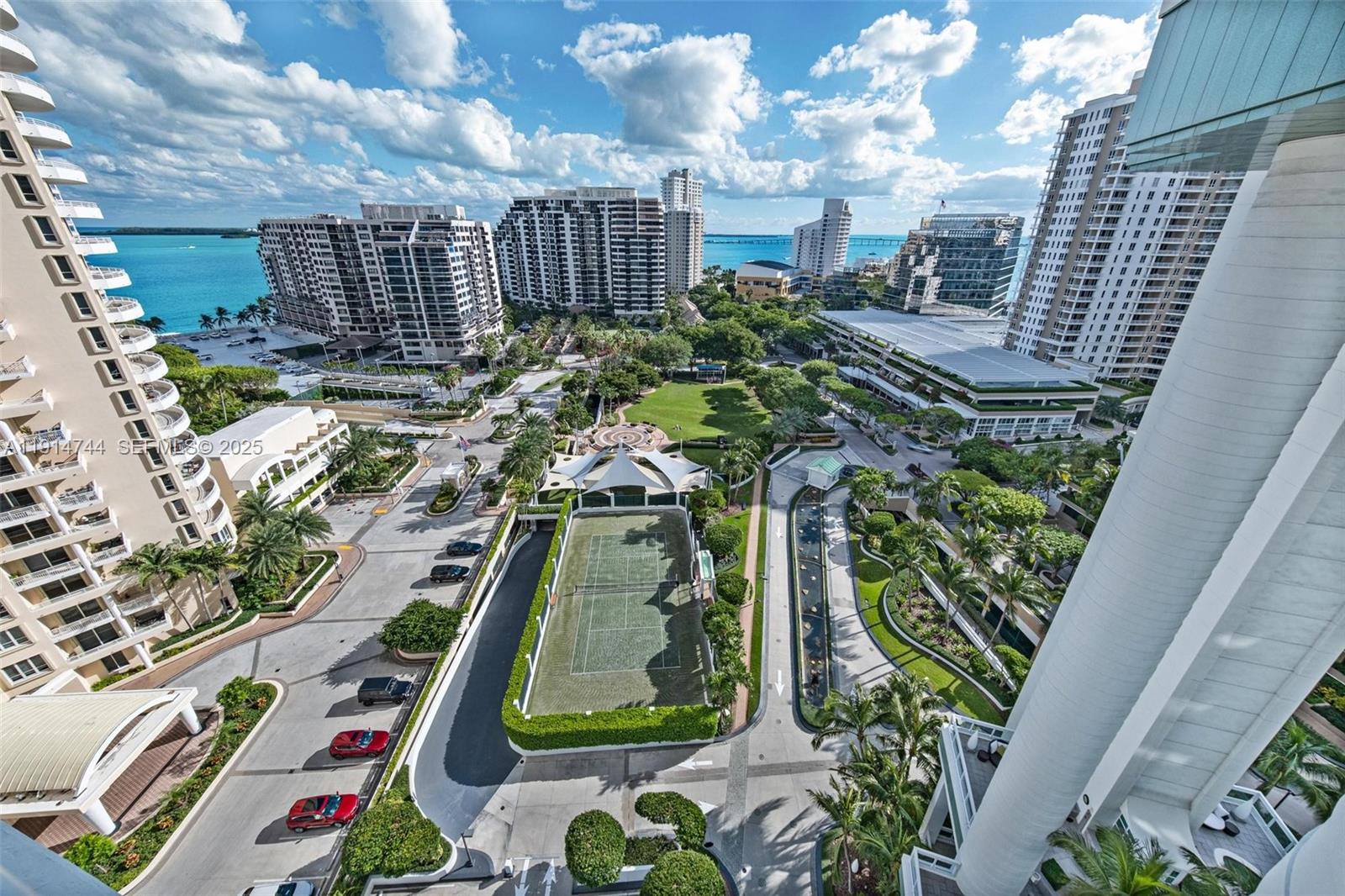 900 Brickell Key Blvd 1403 Property Photo 26