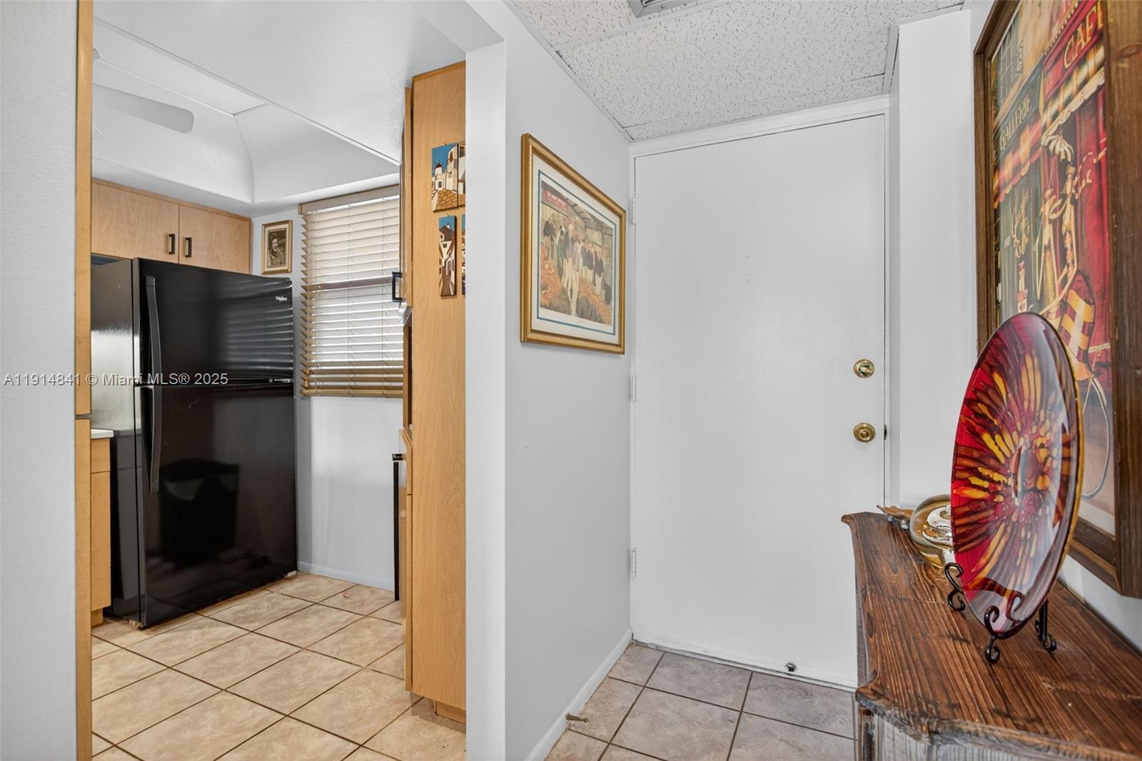 115 Royal Park Dr 2c Property Photo 2