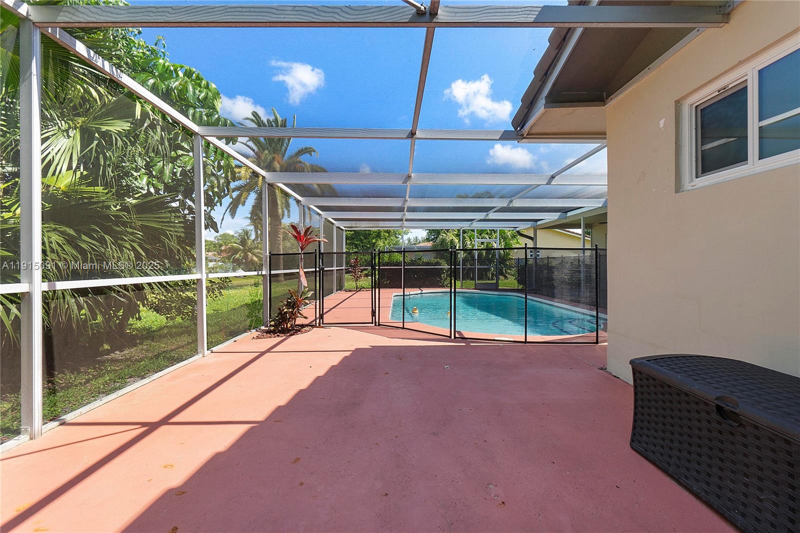 3880 Coral Hills Dr Property Photo 19