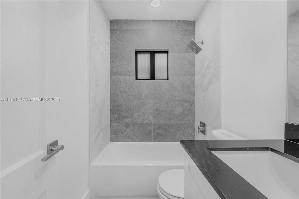 5220 Sw 6 St Property Photo 34