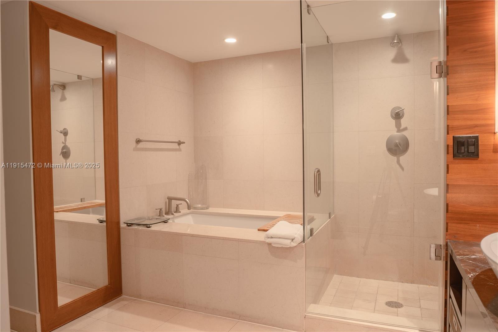 6801 Collins Ave 1002 Property Photo 7