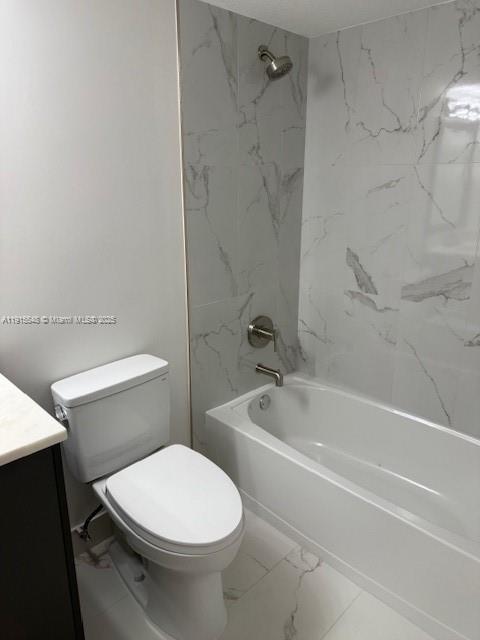 400 Commodore Dr 108 Property Photo 11