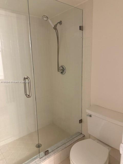 400 Commodore Dr 108 Property Photo 14