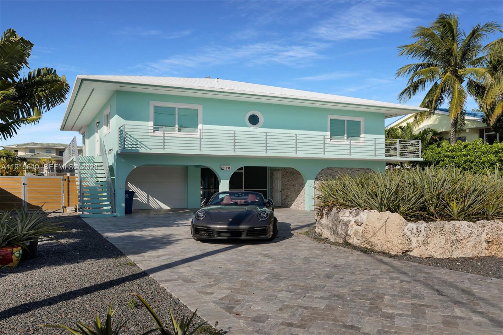 232 W Seaview Dr Property Photo 3