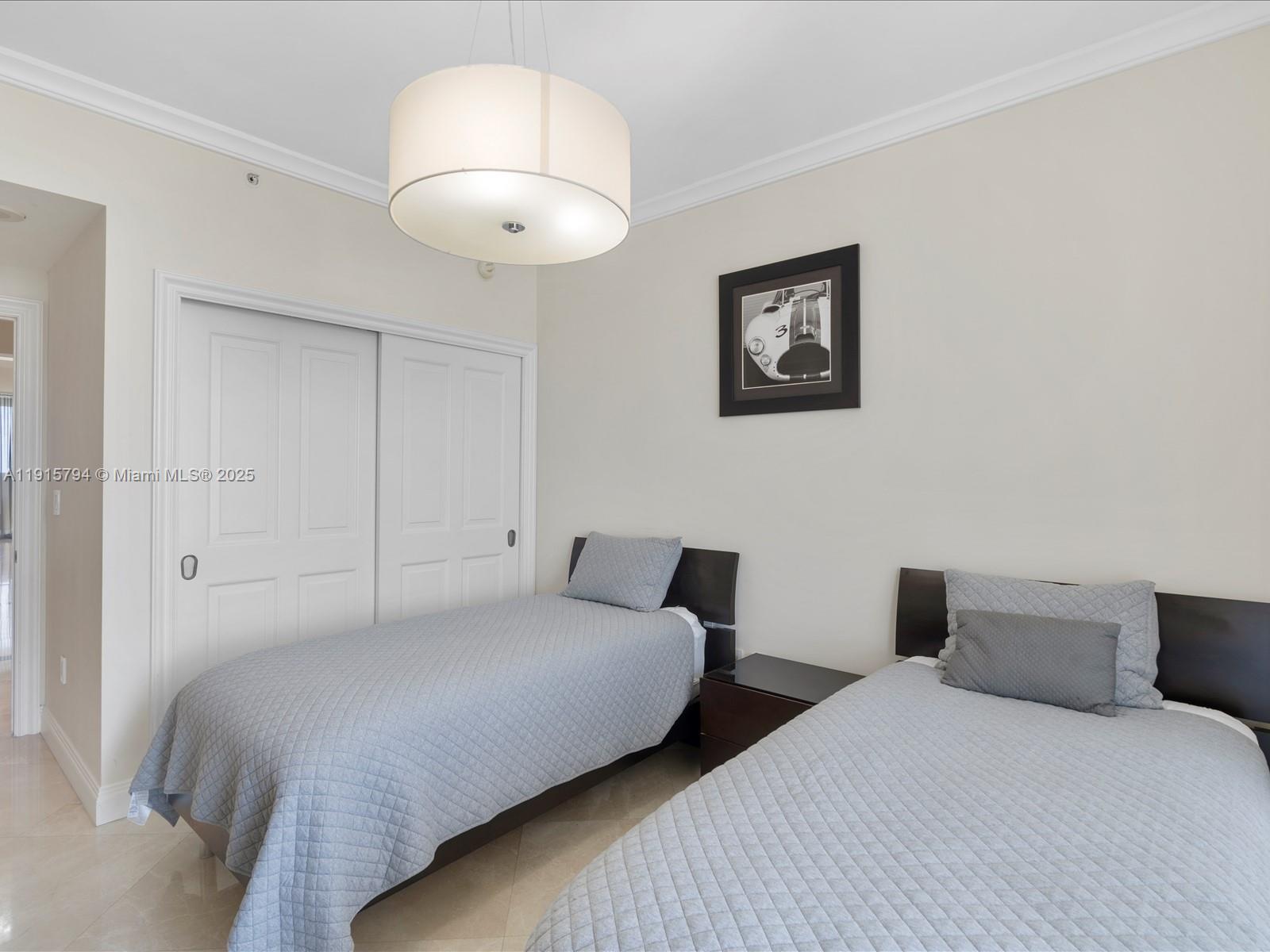 17875 Collins Ave 3305 Property Photo 16