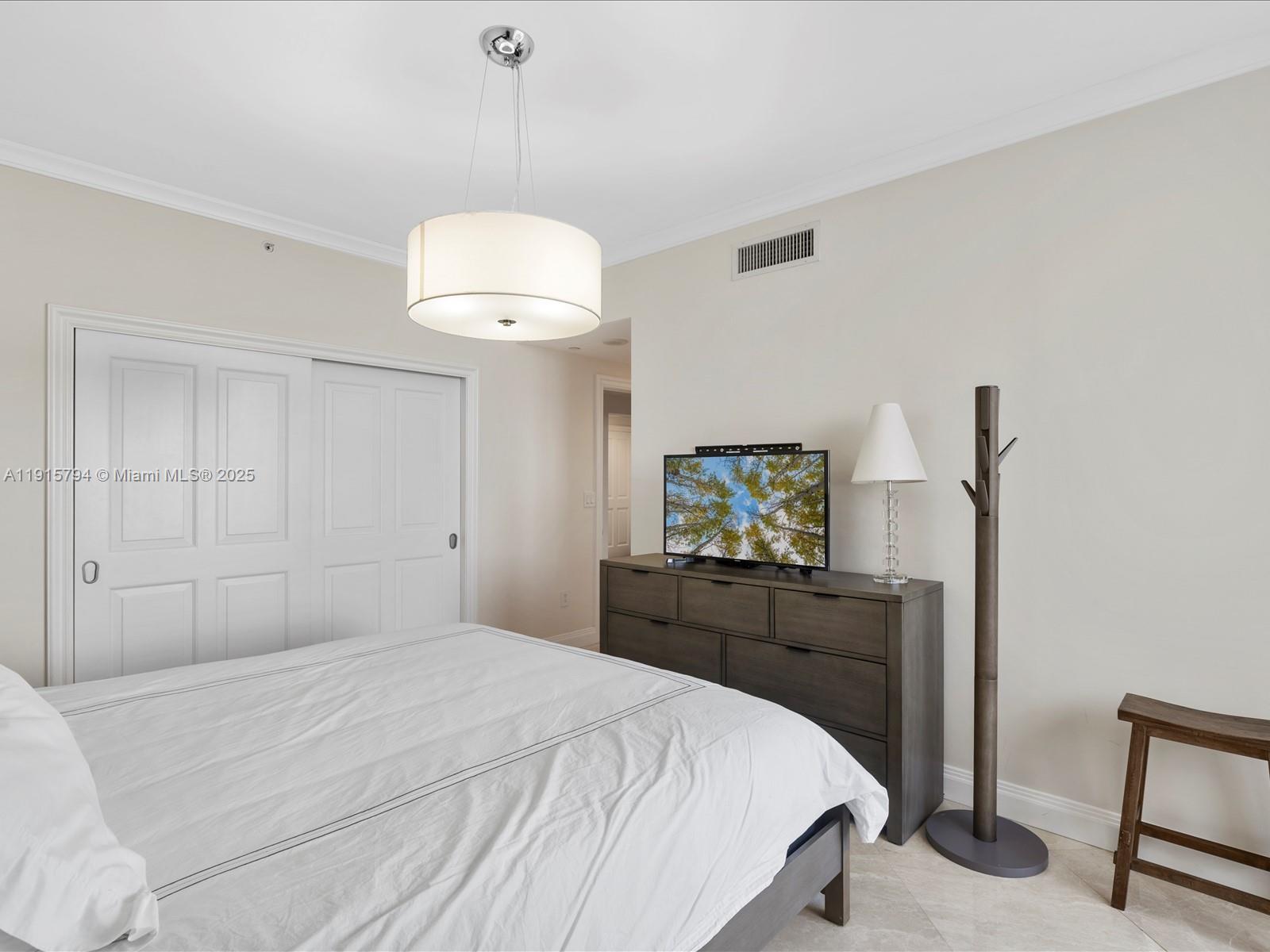 17875 Collins Ave 3305 Property Photo 18