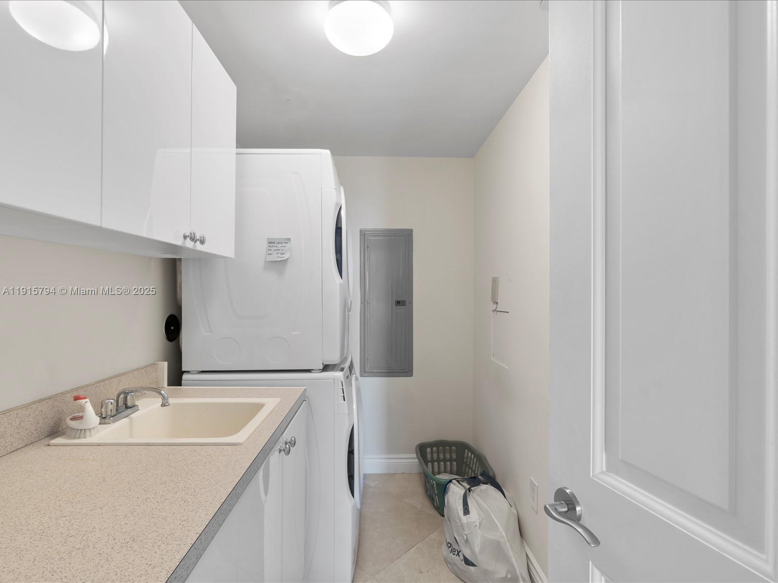 17875 Collins Ave 3305 Property Photo 20
