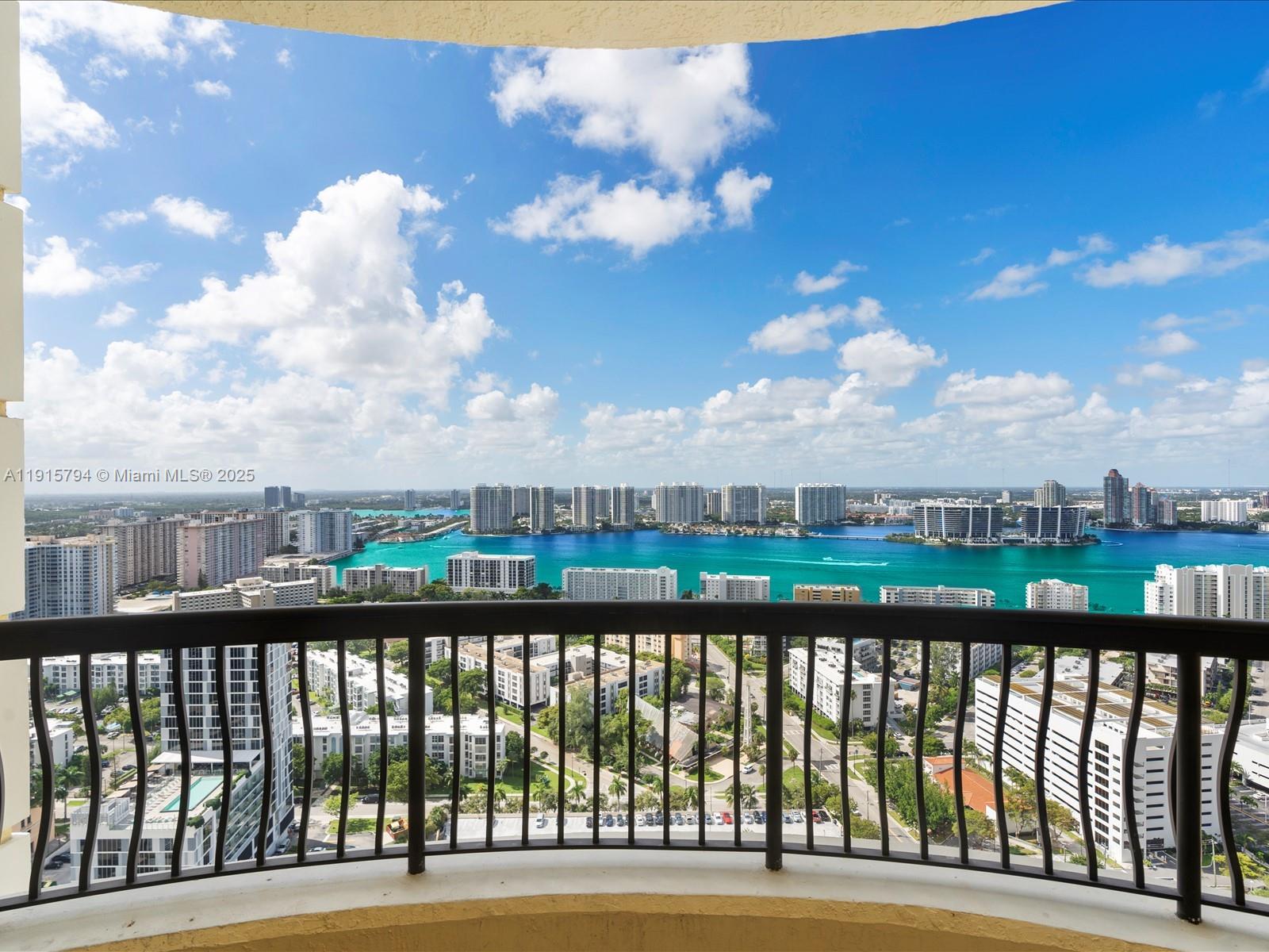 17875 Collins Ave 3305 Property Photo 38