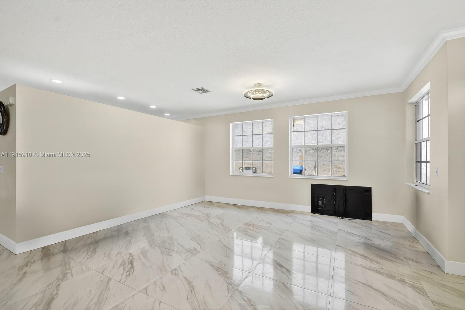 1579 Briar Oak Dr Property Photo 12