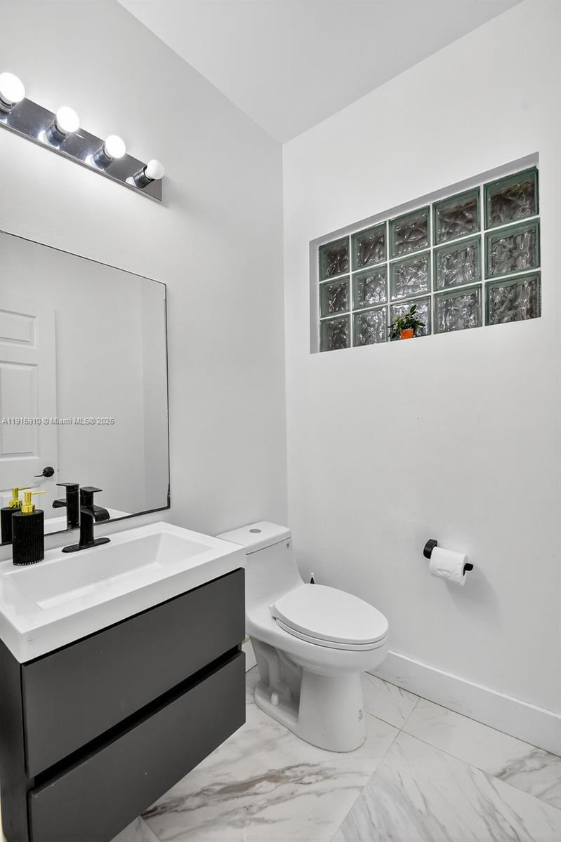 1579 Briar Oak Dr Property Photo 17
