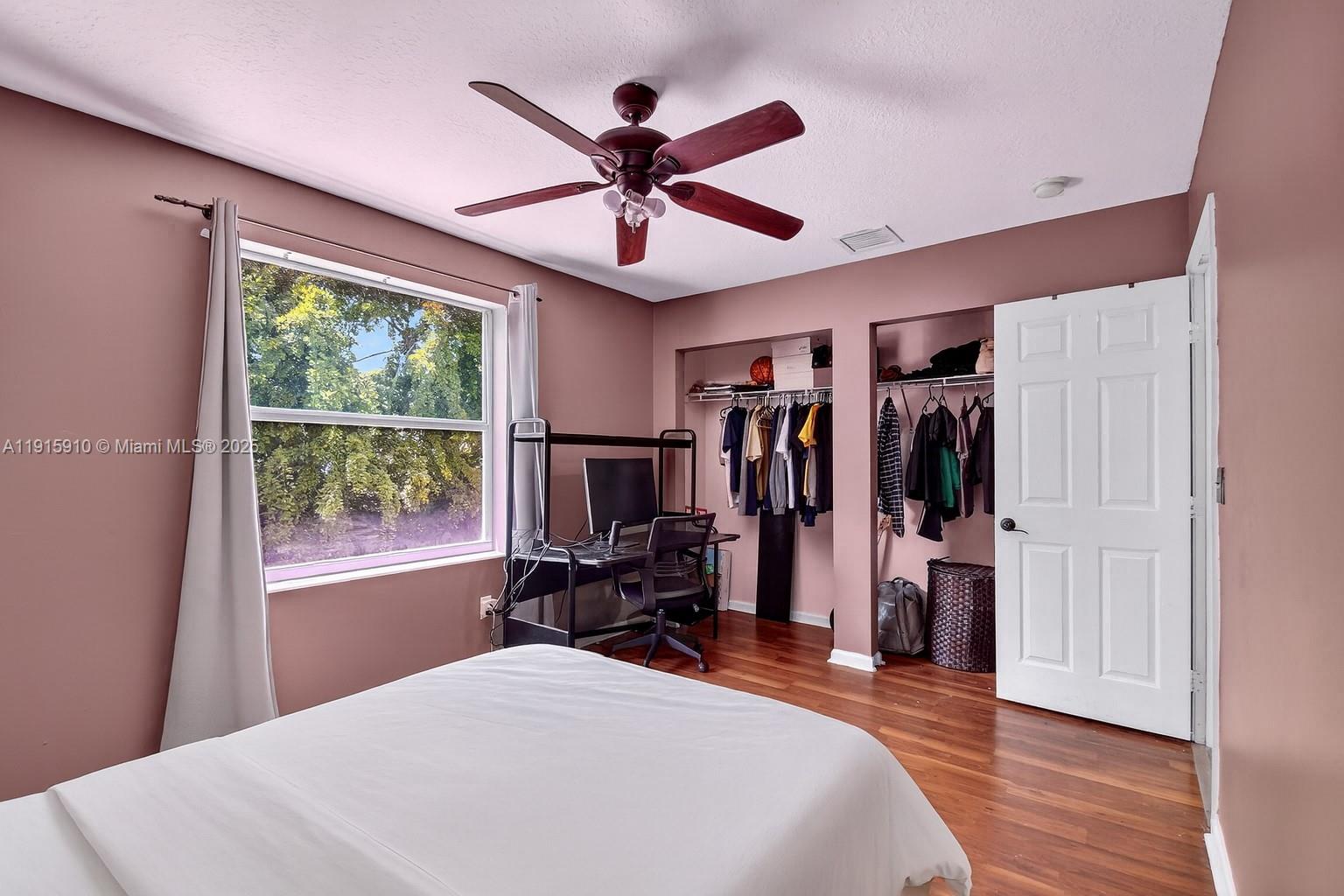 1579 Briar Oak Dr Property Photo 28