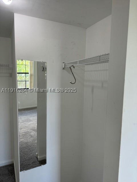 1919 Van Buren St 516a Property Photo 23