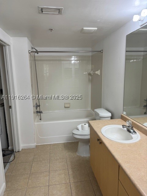 1919 Van Buren St 516a Property Photo 27