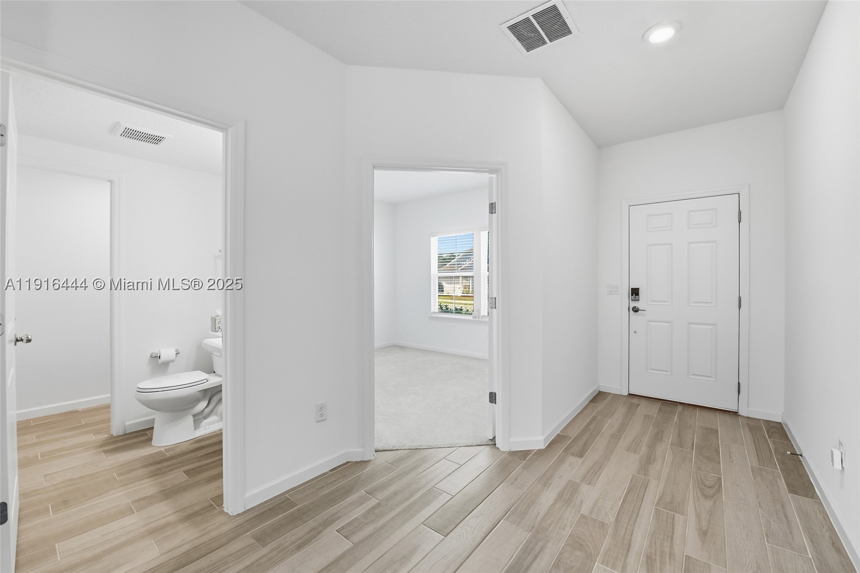 9852 Lemon Balm Way Property Photo 9