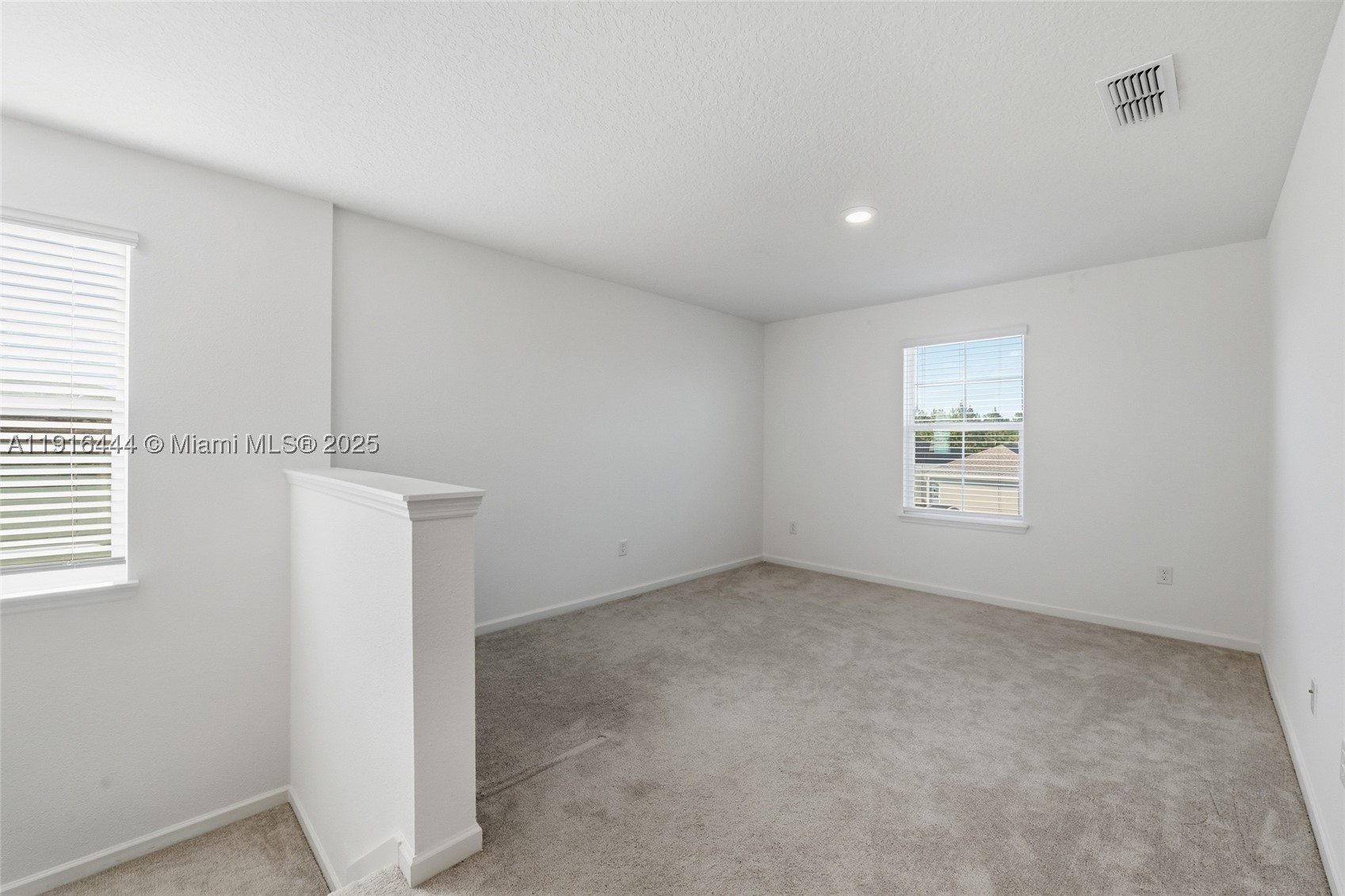 9852 Lemon Balm Way Property Photo 14