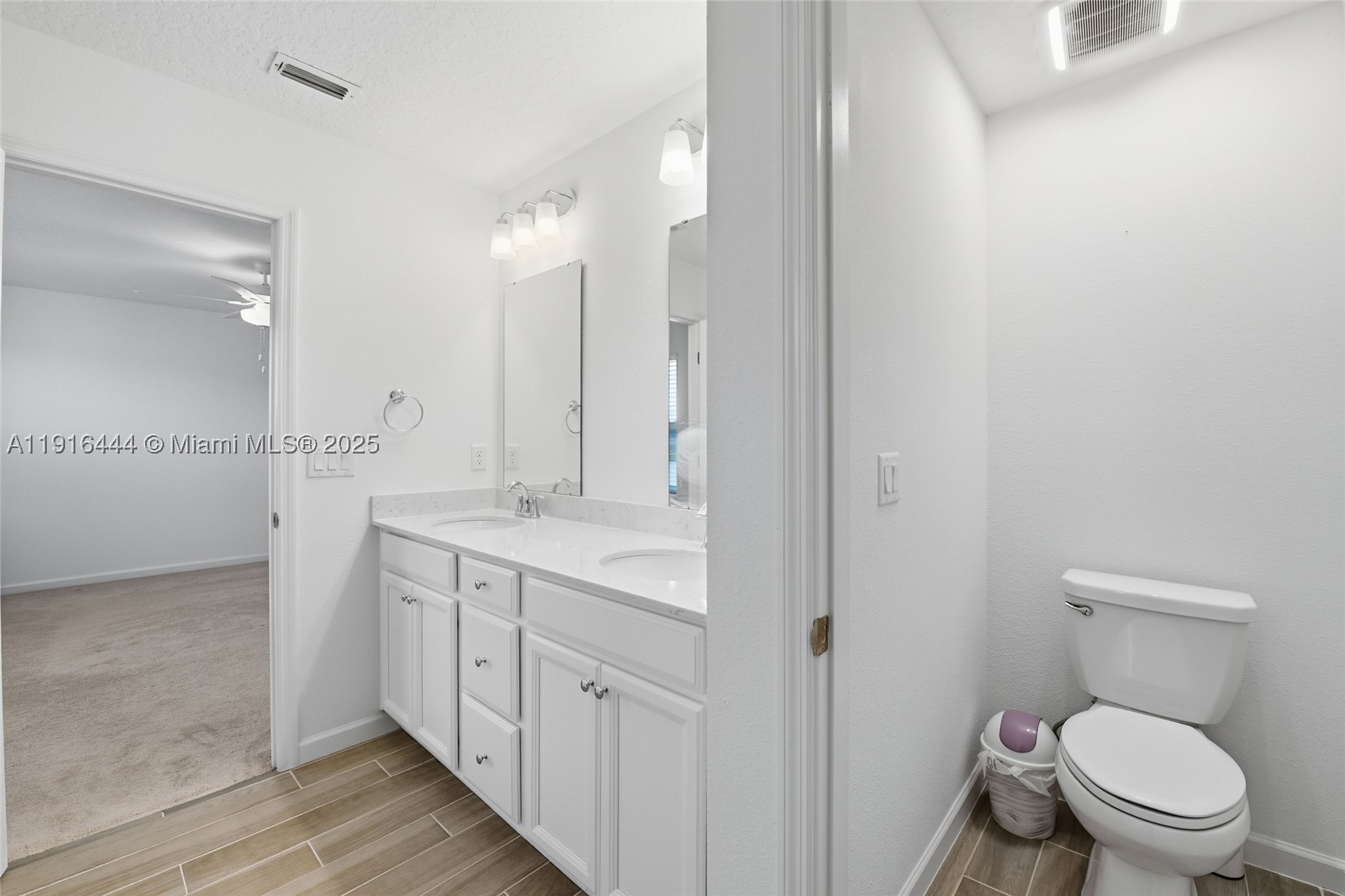 9852 Lemon Balm Way Property Photo 18