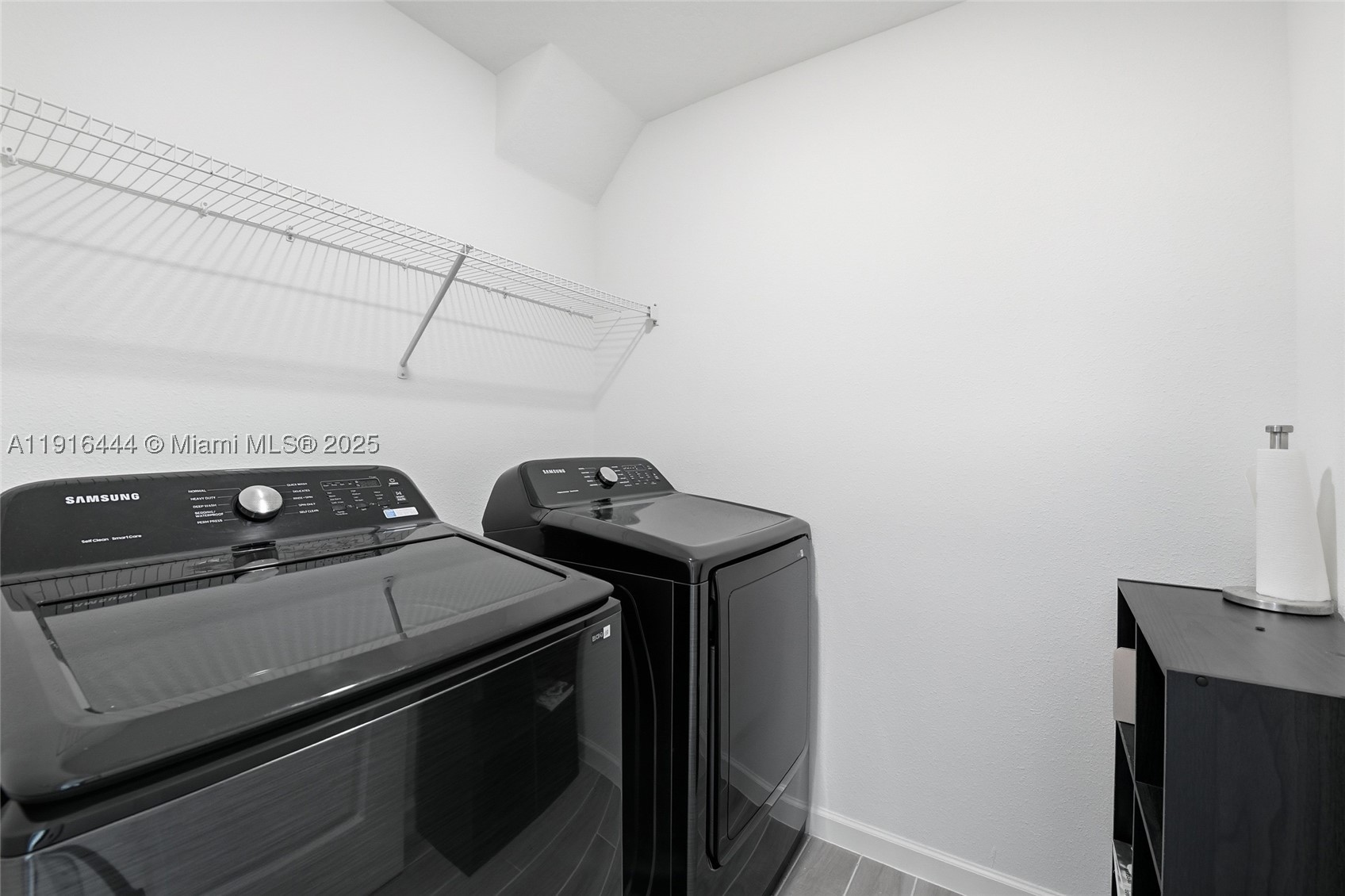 9852 Lemon Balm Way Property Photo 27