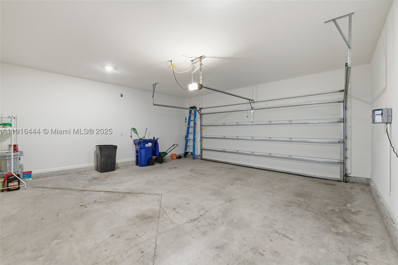 9852 Lemon Balm Way Property Photo 28