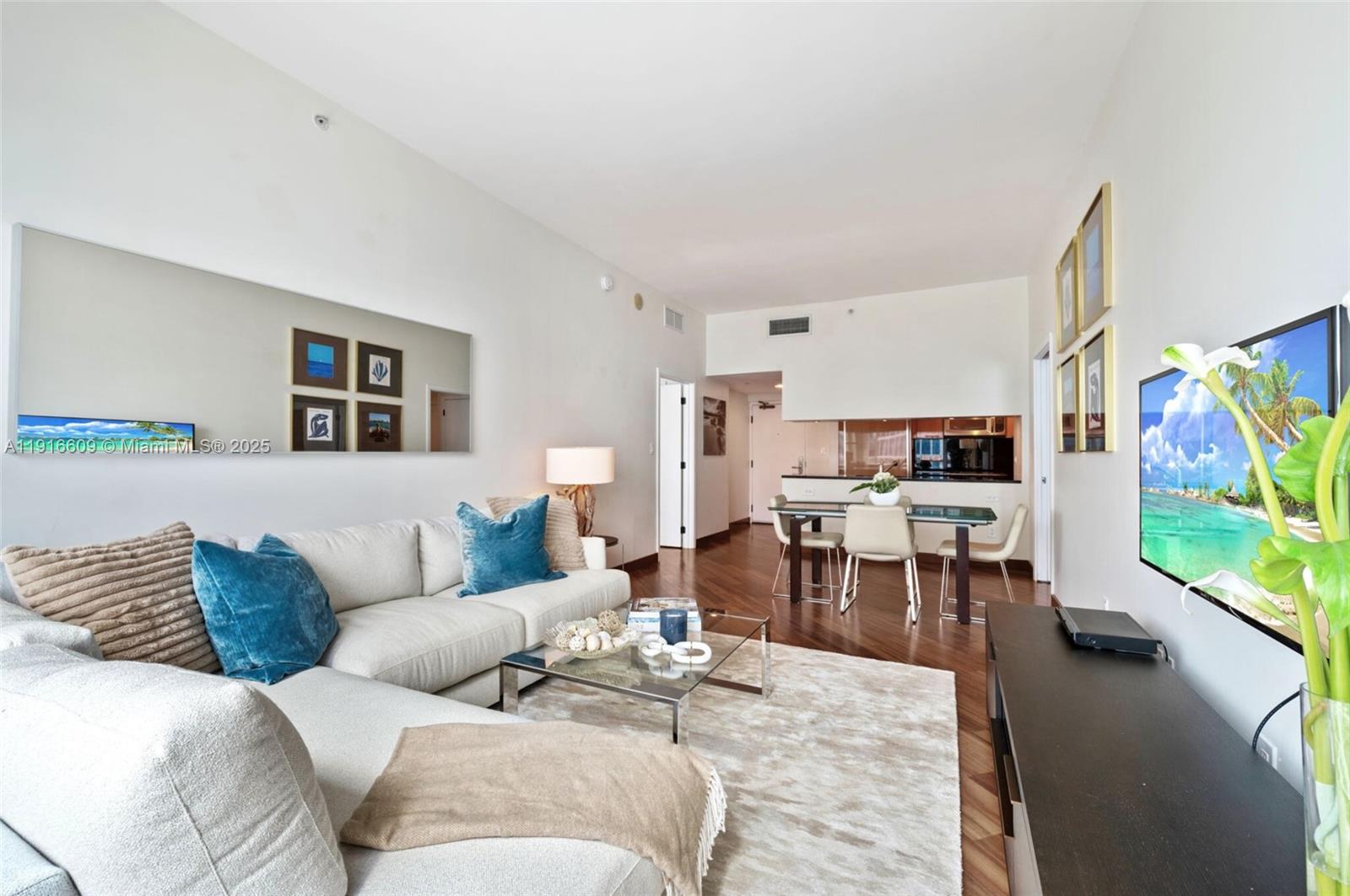 6801 Collins Ave Ph06 Property Photo 6