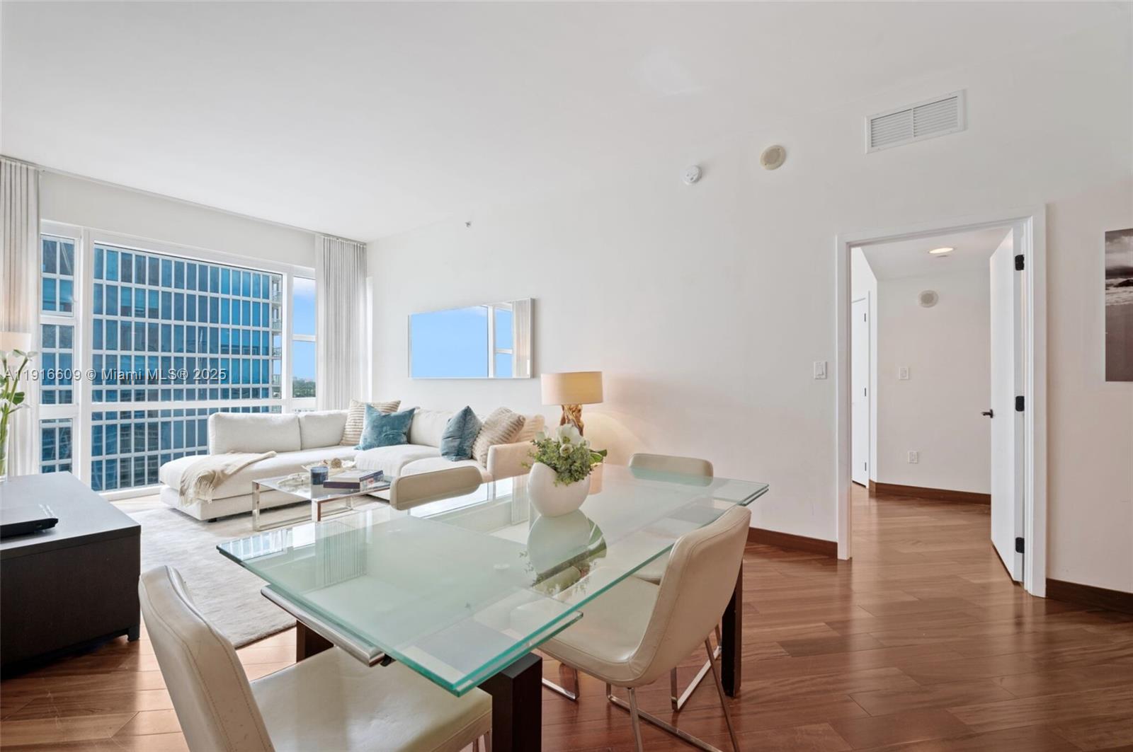 6801 Collins Ave Ph06 Property Photo 7