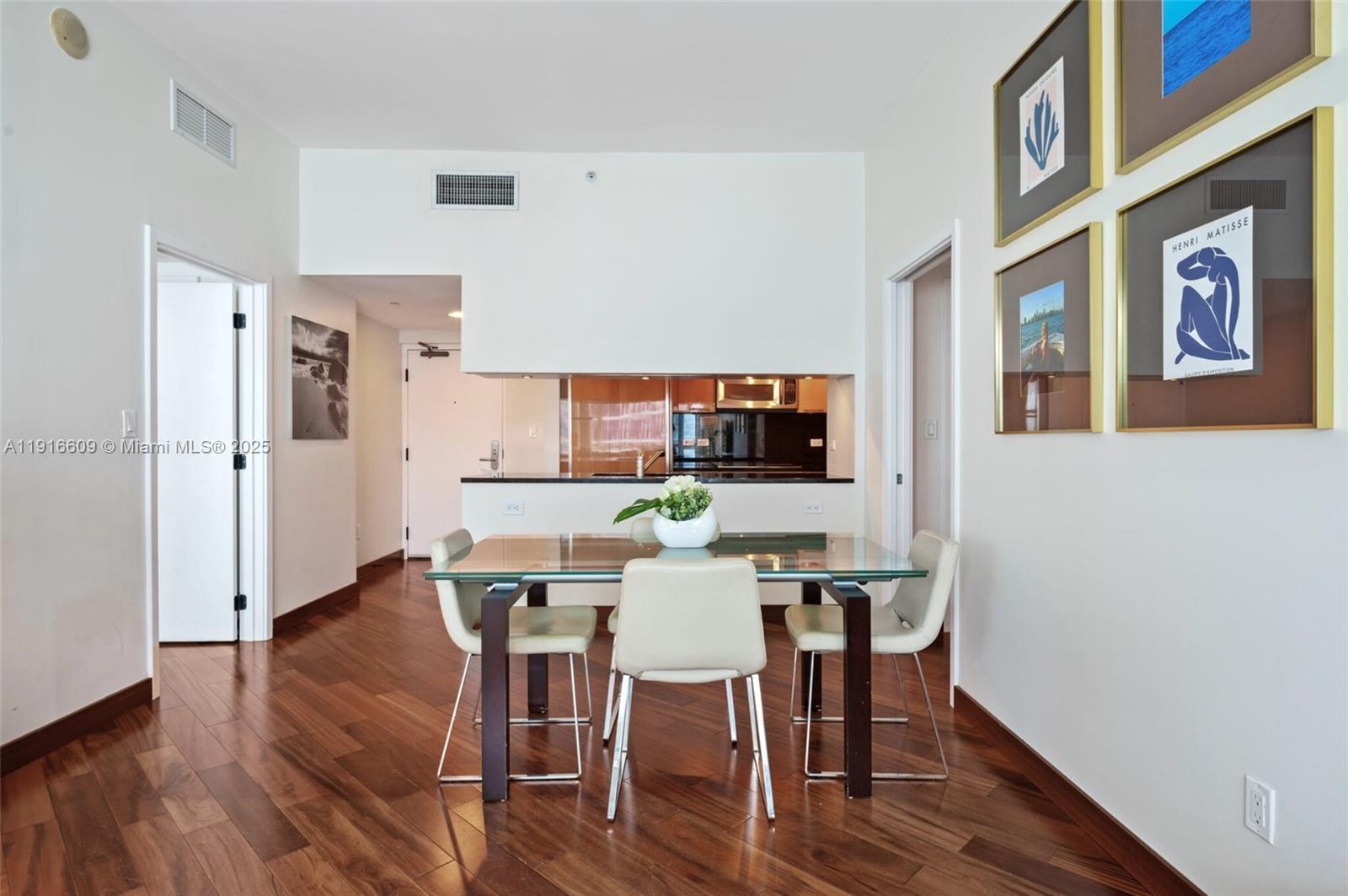 6801 Collins Ave Ph06 Property Photo 8