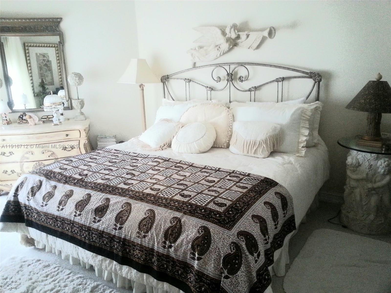 16400 Collins Ave 1246 Property Photo 19