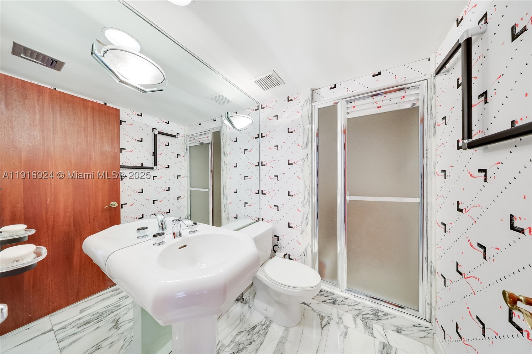 520 Brickell Key Dr A1104 Property Photo 14