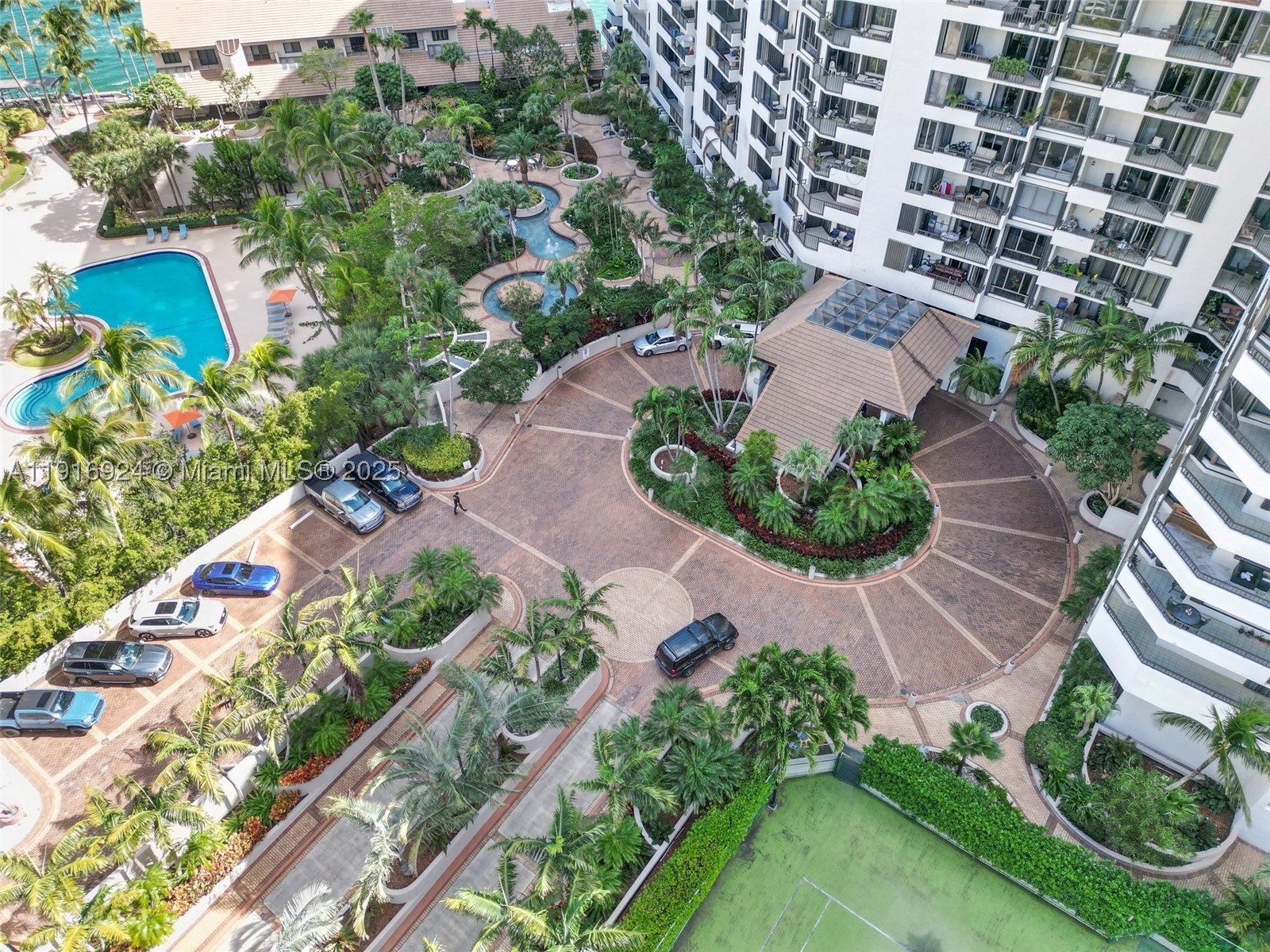 520 Brickell Key Dr A1104 Property Photo 32