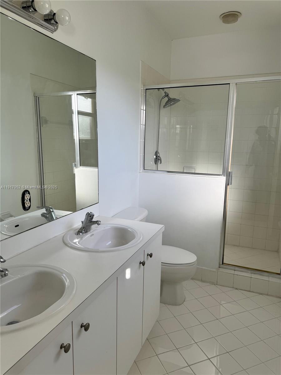 4100 Ne 24 Drive Property Photo 11