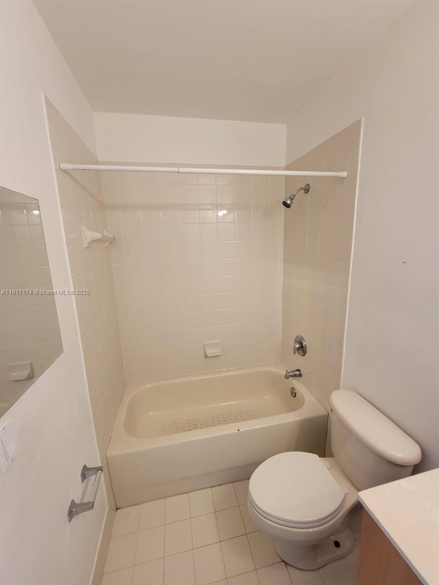 8208 Sw 25th Ct 103 Property Photo 13