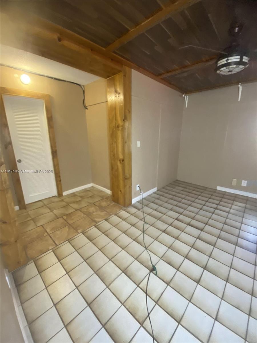 4802 Bayberry Ln Property Photo 8