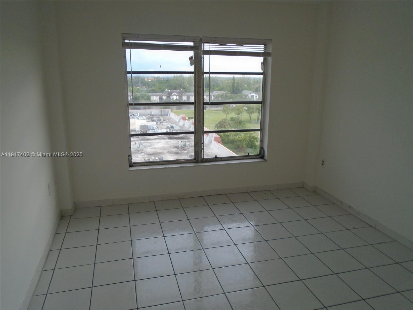 4174 Inverrary Dr 1004 Property Photo 21
