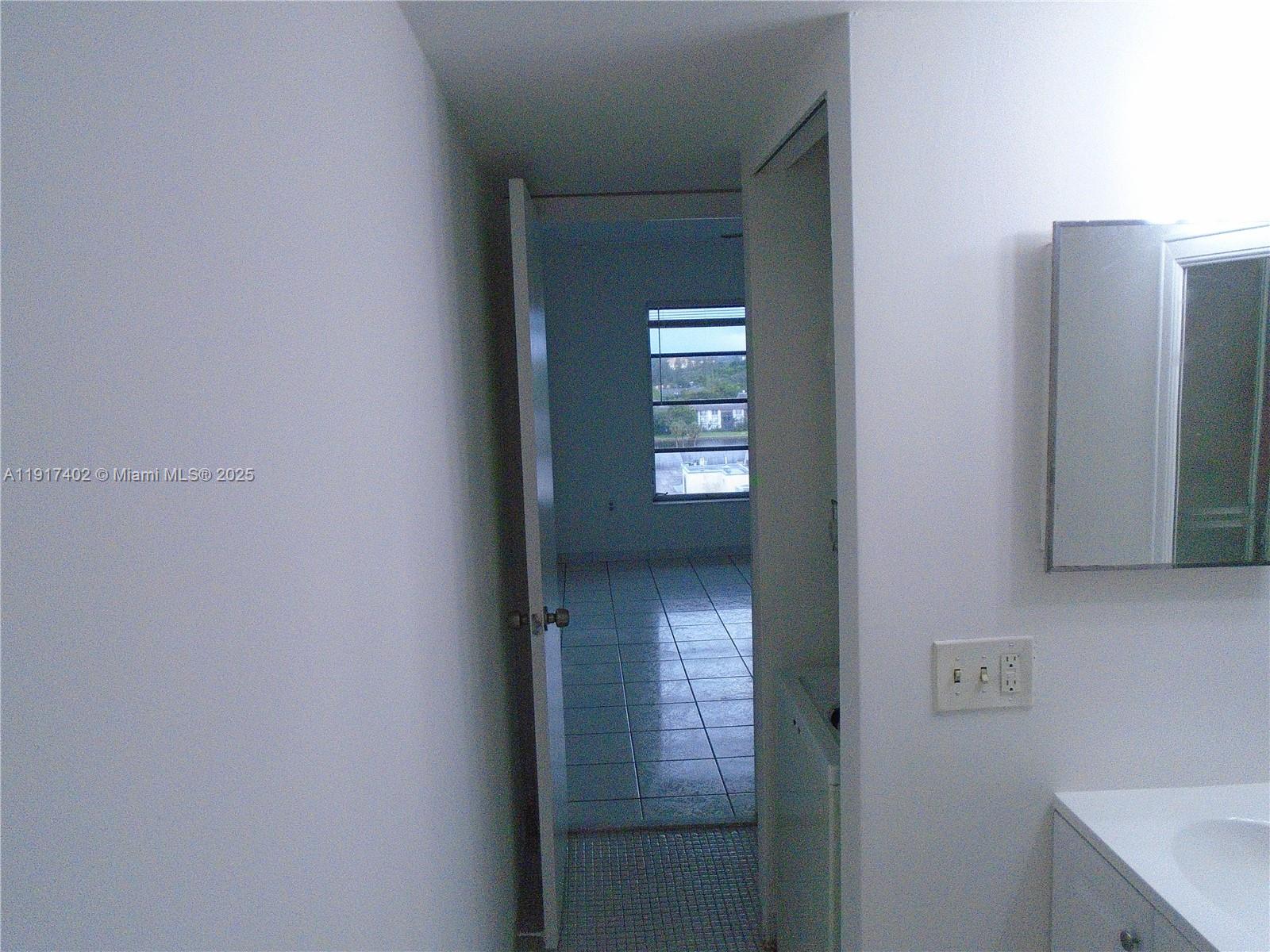 4174 Inverrary Dr 1004 Property Photo 39