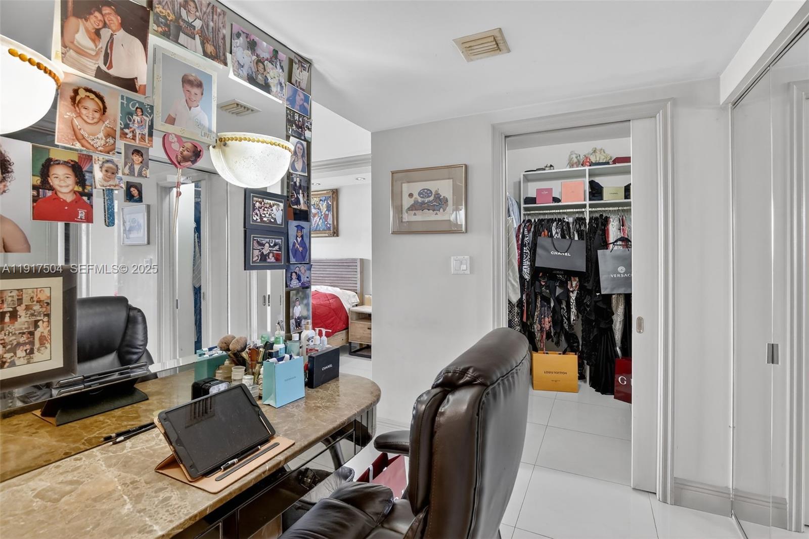 1000 Island Blvd 602 Property Photo 29