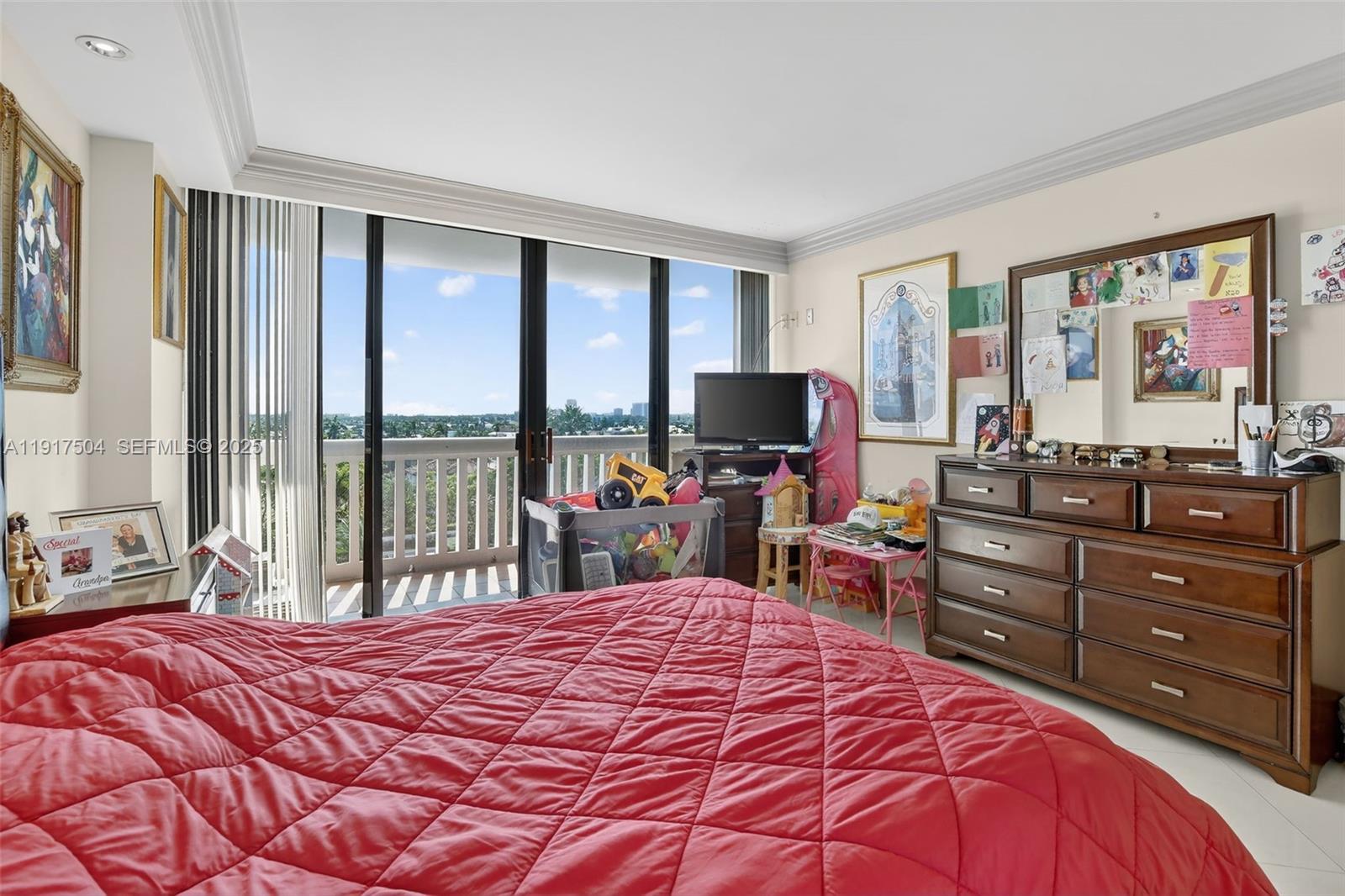 1000 Island Blvd 602 Property Photo 40