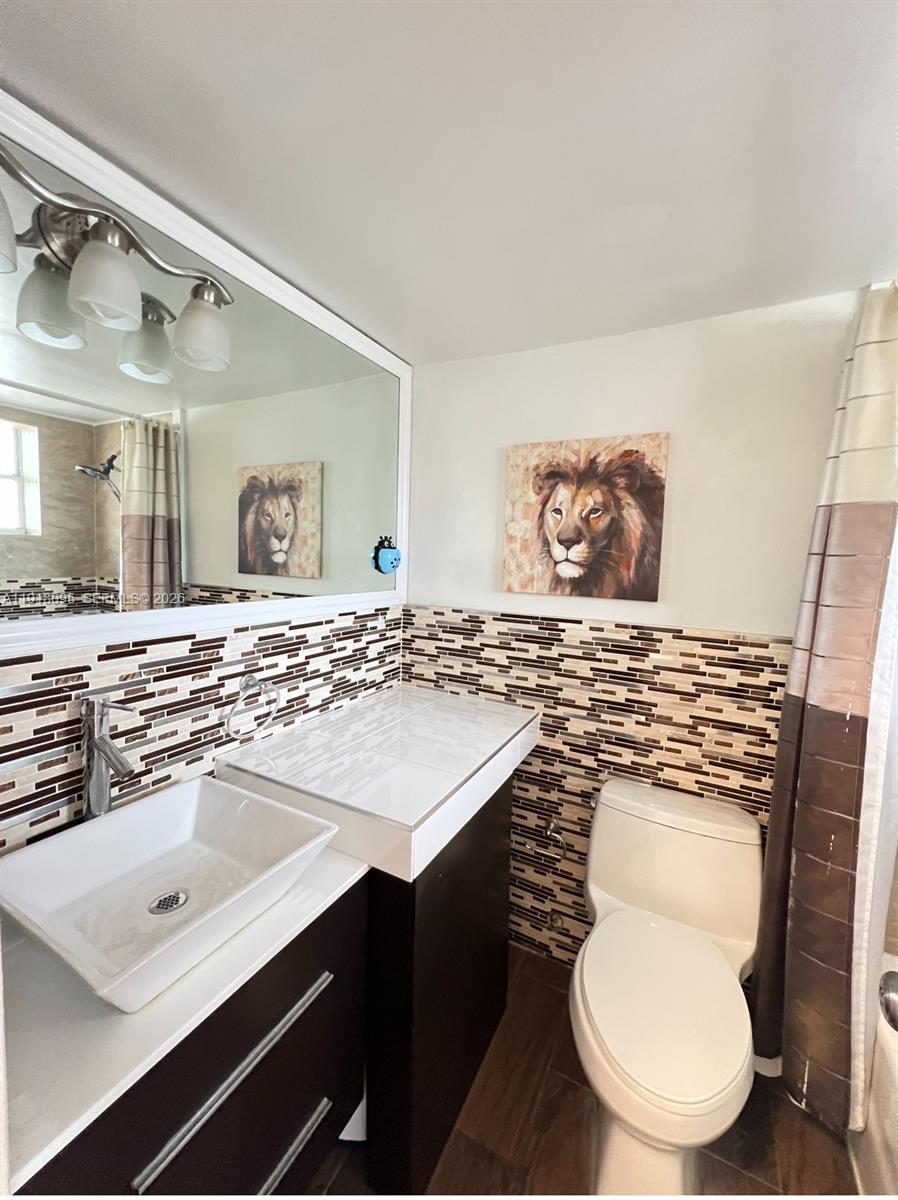 7904 West Dr 111 Property Photo 5