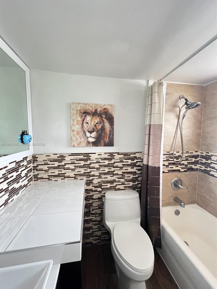 7904 West Dr 111 Property Photo 6
