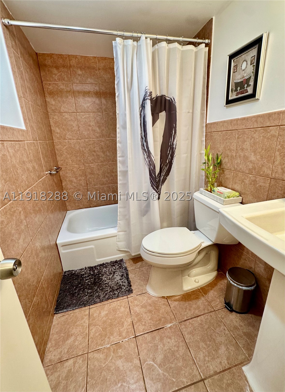 1400 Saint Charles Pl 612 Property Photo 11