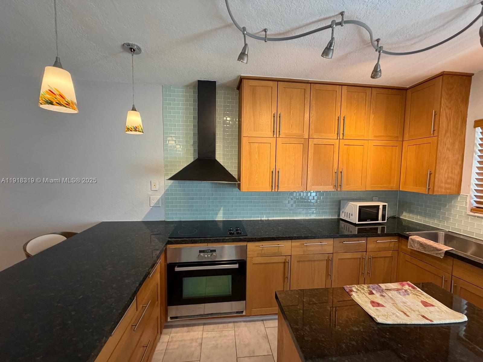630 Layne Blvd 215 Property Photo 6
