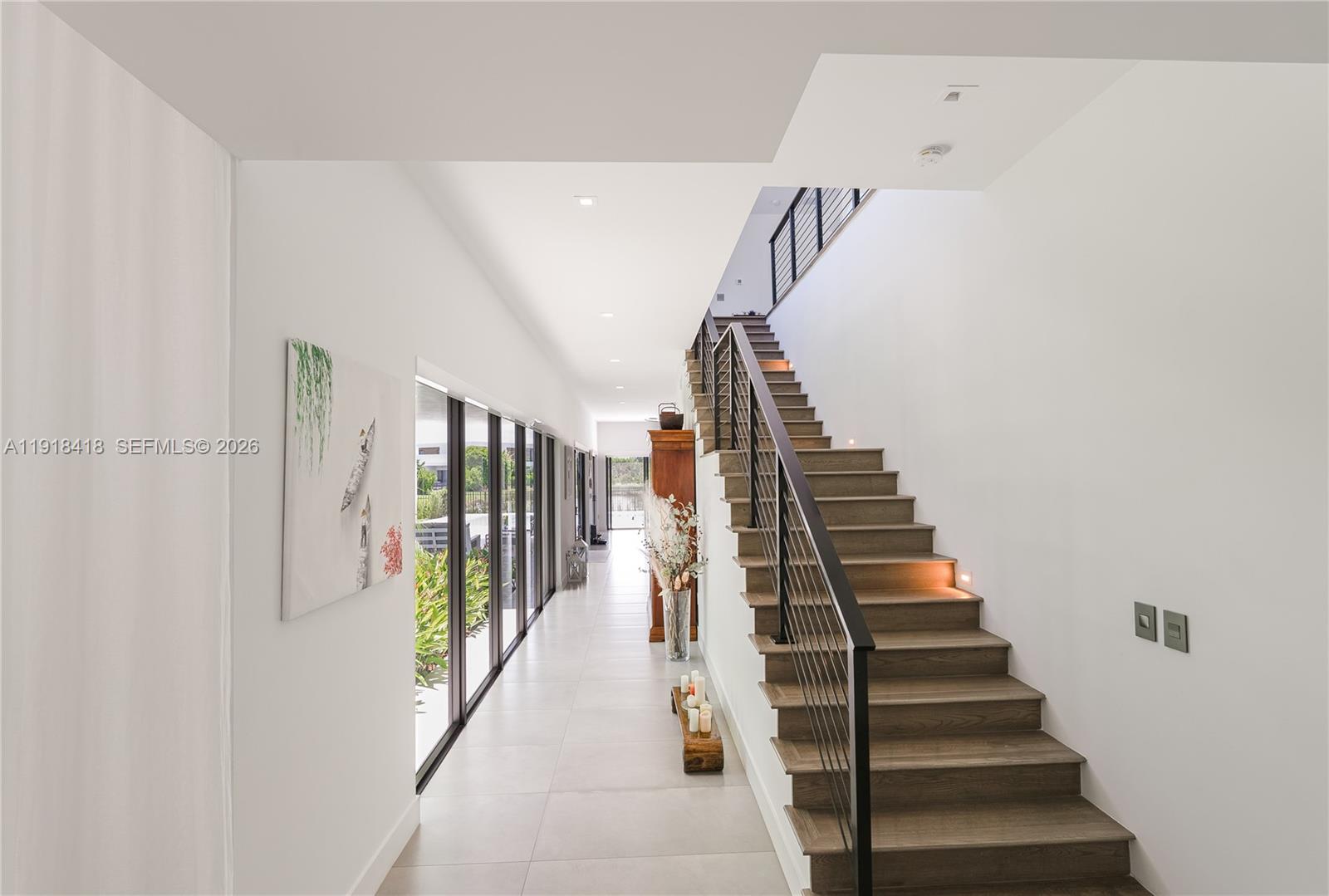 A11918418 Property Photo 8