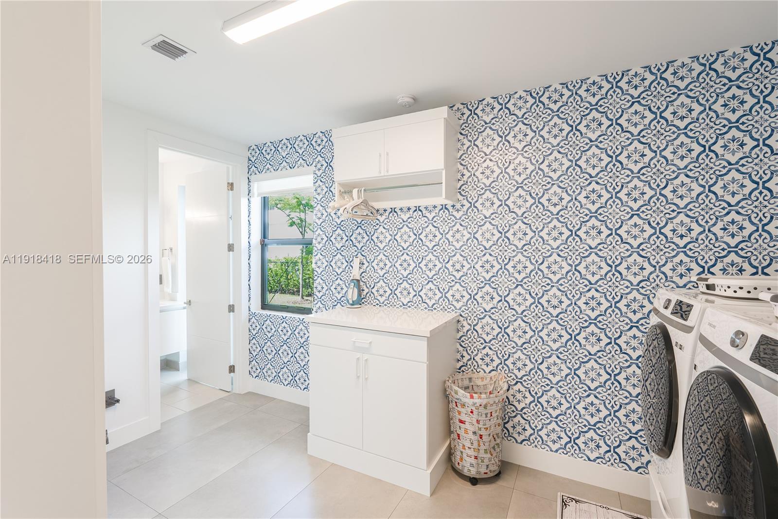 A11918418 Property Photo 20