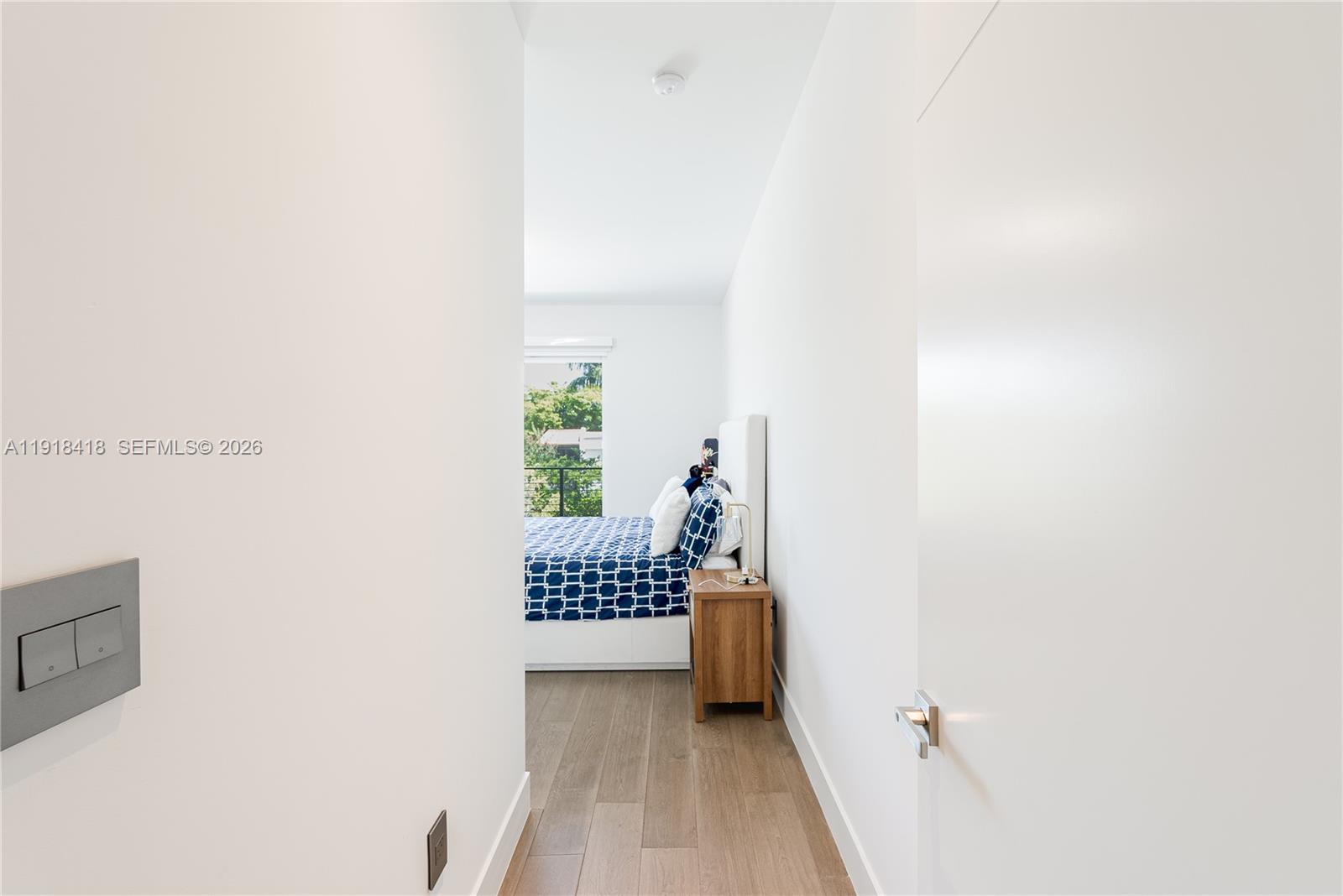 A11918418 Property Photo 23