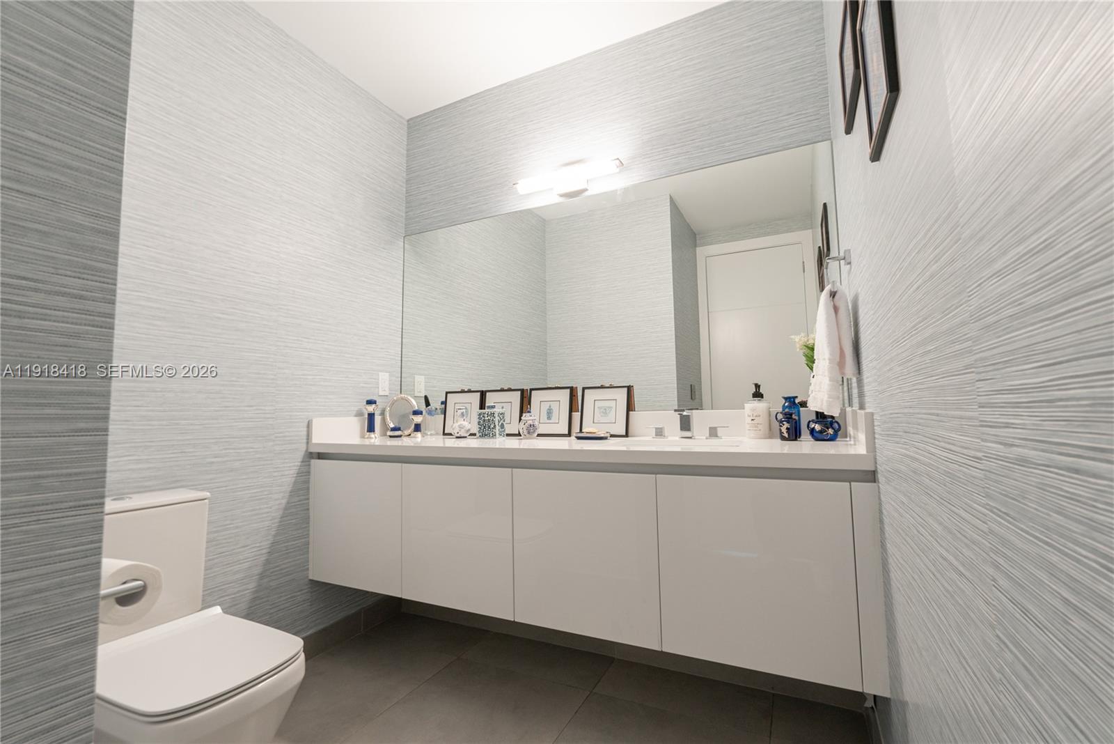 A11918418 Property Photo 29